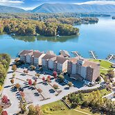 Smith Mountain Lake Retreat w/ Resort Amenities!