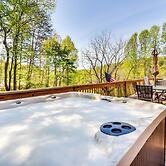 Mtn-view Retreat w/ Covered Porch in Dahlonega!