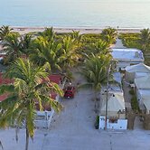 Arena y Mar Seaside Glamping Adults Only