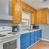 12 Mi to Lake Access: Port Arthur Apt w/ Yard