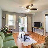 Walk to Dining & Shops: Dtwn Brookhaven Home!