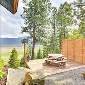 Mtn & River-view Gem w/ Balcony in Bonners Ferry