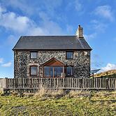 Cottage in Cambrian Mountains Near Dyfi Biosphere