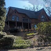 The Carriage House Inn Bed and Breakfast