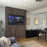 Hartlepool - House - Sleeps 5 - Parking