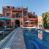 Luxurious Aghmat Villa With Private Pool and Panoramic Mountain Views