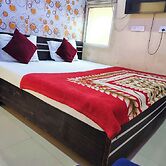 Hotel Gayatri palace Vrindavan