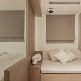 Shanghai Hills & Gefii 50 Shades of Grey