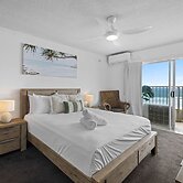 Absolute Beachfront Apartment in Surfers