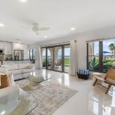 George Town Villas 117