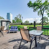 < 1 Mi to Golf & Marina: Inviting Home in Afton!