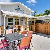 13 Mi to St Andrews State Park: Cabin w/ Patio!