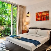 Modern Tropical 2bhk Near Beach Pool Garden