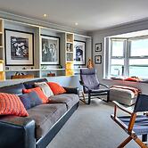 Apartment in Burnham With River Views