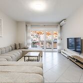 Seaview Apartment in the Heart of Saranda