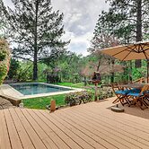 Pool & Deck: Wine Country Hideaway in Middletown!