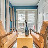 Dock, Deck & View: Lakefront Chippewa Falls Studio