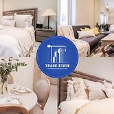 Beautiful Kensington Garden Apartment