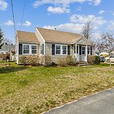 Coastal Cottage Retreat Steps From The Beach 2 Bedroom Cottage