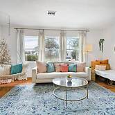 Pink House in Prime Location Dogs Ok Walk to DT