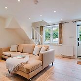 Cottage in Painswick Near Cotswold Way