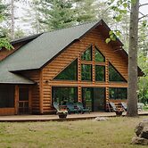 Timber Bay Lodge & Houseboats