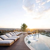 Top Floor Luxury Apartment Rooftop Pool CBD