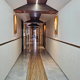 THE EIFFEL HOTEL & BANQUET