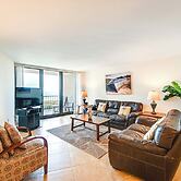 Beachfront Marco Island Condo w/ Stunning Views