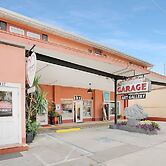 2 Steps to Ice Plant Apt in Downtown St Aug