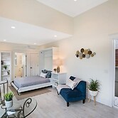 100 Steps to Beach Deck w Ocean View Beach Gear