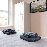 Thornbury Guest House Room 6