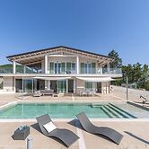 Villa Montefalcone 8 by Marche Holiday Villas