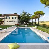 Villa Paola 10 by Marche Holiday Villas