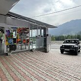 Singh Saab Rooms & Cafe