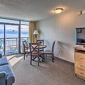 Breezy Landmark Resort Condo w/ Oceanfront Lanai!