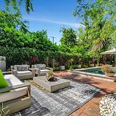 The Royale 2B 4B Luxury Garden Pool Yoga Room