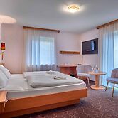 LuCA HOTEL