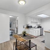 Central Bellevue House