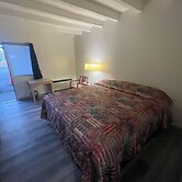 Relax Inn