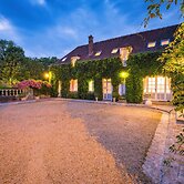 Aux Charmes de Maintenon - Adults Only