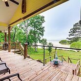Views, Sunsets & Wildlife: Waterfront Gem in Texas