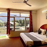 Hotel Lilly Inn Himalayan Snow views