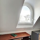 Champs-Élysées - 1BR