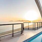 Flat beira-mar com piscina na cobertura