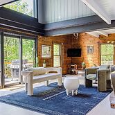 Pool+hot Tub, Firepit Near Hikes, Shops, Dining Cragswood Lodge by Ava