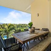 Gorgeous Condo With Pool and Balcony