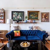 Premium 3 Bed 3 Bath Lounge Apartment