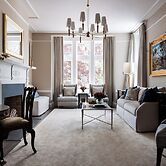 86 State Circle - Luxury Boutique Hotel