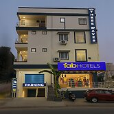 Fabhotel Three Waves